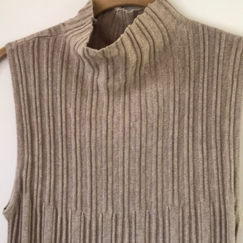 Kerisma Tan Dress - Picture 2 of 5